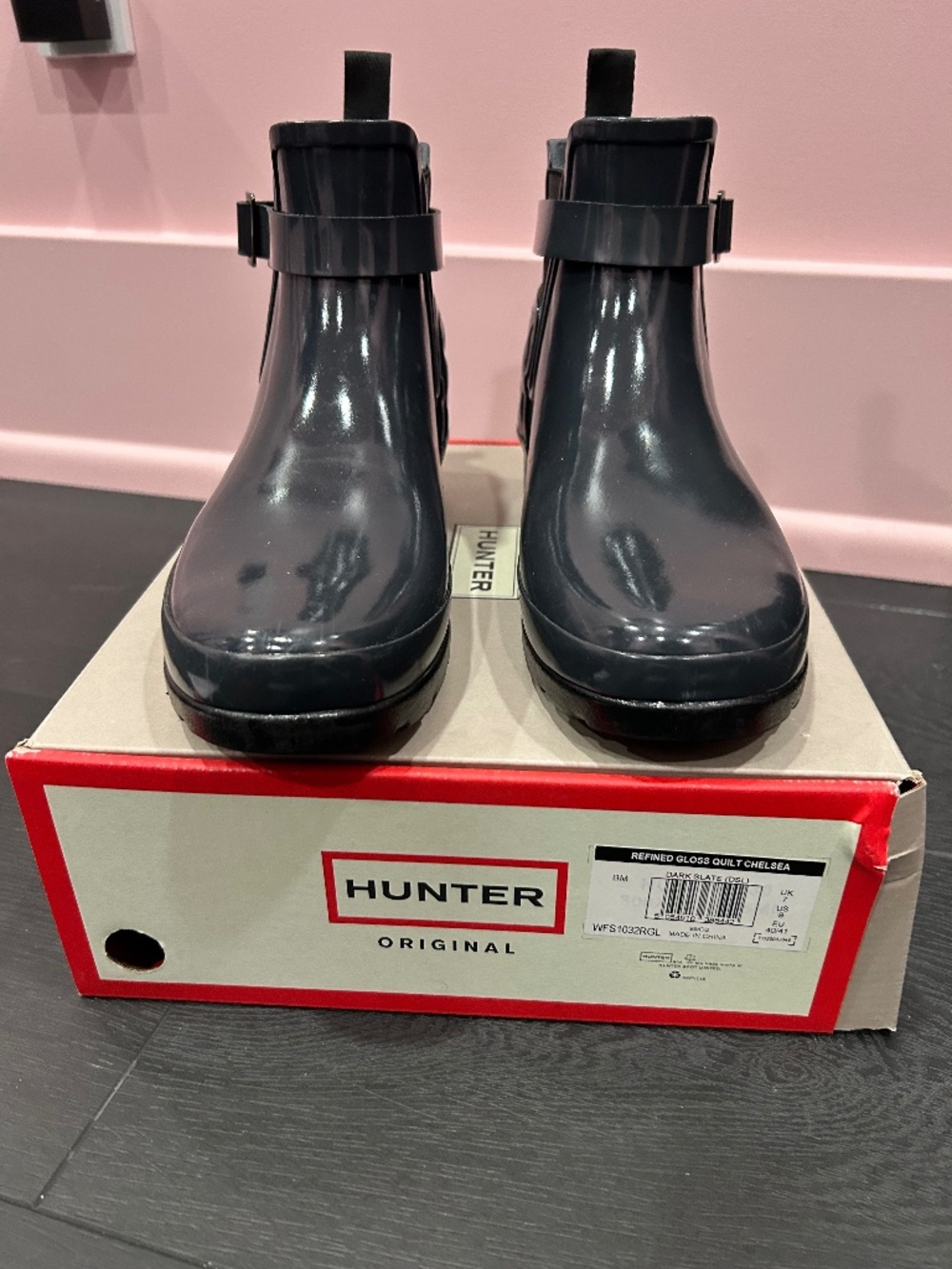 Hunter Dark Slate Refined Gloss Quilt Chelsea
